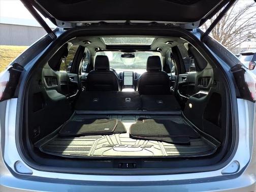 2022 Ford Edge ST-LINE