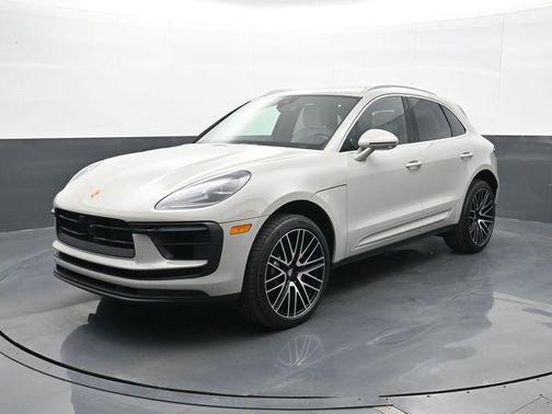 Chalk 2026 Porsche Macan Macan