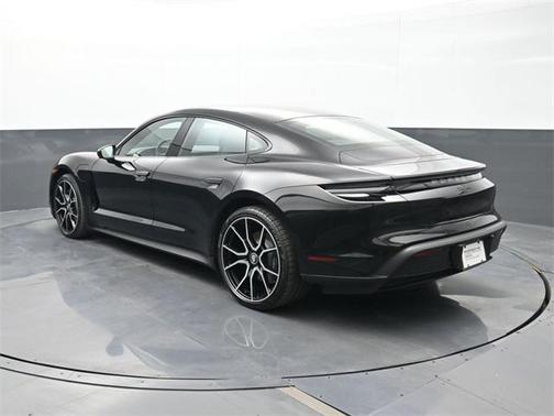 2023 Porsche Taycan 
