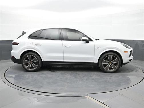 2023 Porsche Cayenne E-Hybrid S