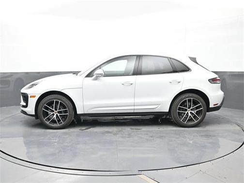 2024 Porsche Macan 