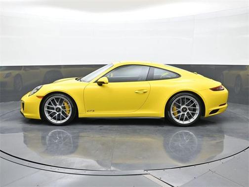 2017 Porsche 911 Carrera GTS