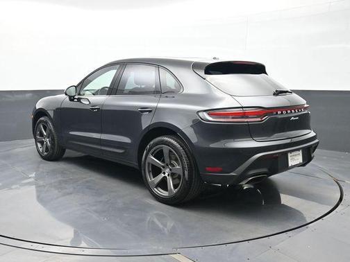 Volcano Grey Metallic 2025 Porsche Macan Macan