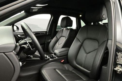 Volcano Grey Metallic 2025 Porsche Macan Macan