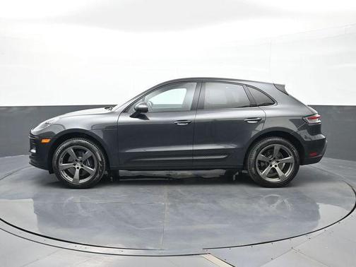 Volcano Grey Metallic 2025 Porsche Macan Macan