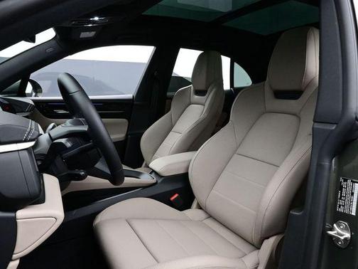 Green 2025 Porsche Macan 4S