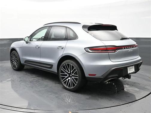 2024 Porsche Macan Base