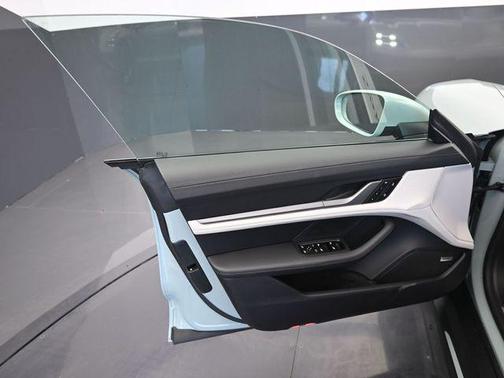 2025 Porsche Taycan 4S