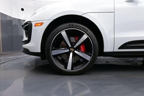 White 2023 Porsche Macan Macan