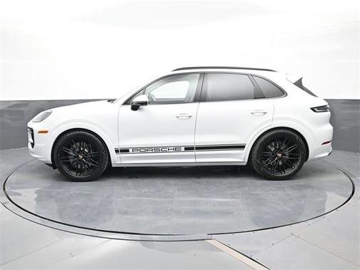 2026 Porsche Cayenne GTS