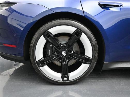 2025 Porsche Taycan