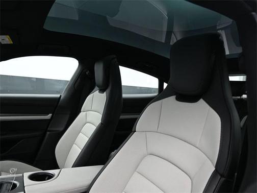 2025 Porsche Taycan