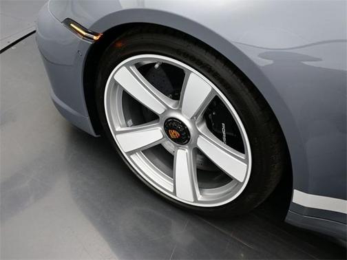 2025 Porsche 911 Turbo