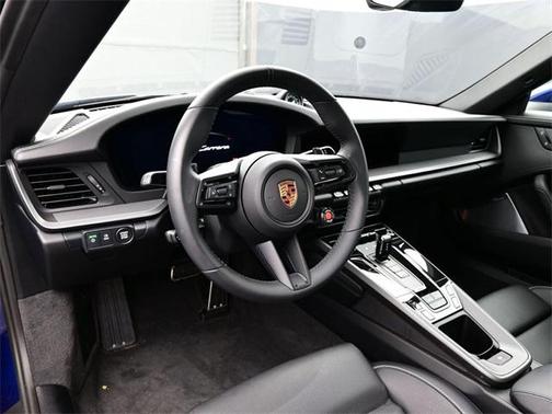 2025 Porsche 911 Carrera