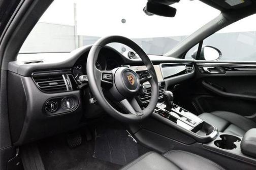 Volcano Grey Metallic 2025 Porsche Macan Macan