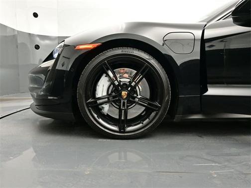 2023 Porsche Taycan 