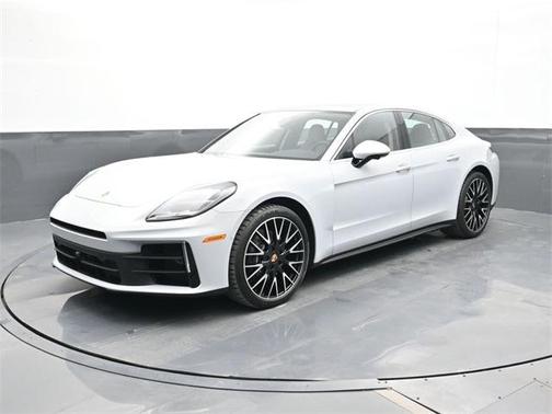 2026 Porsche Panamera 