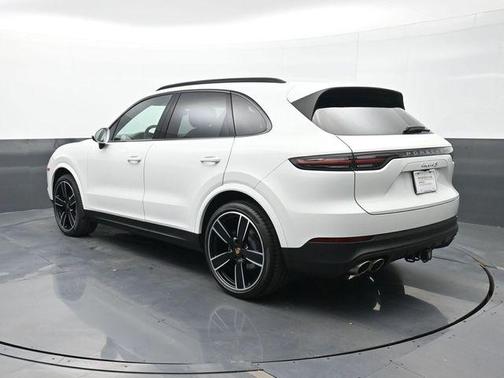 2022 Porsche Cayenne S