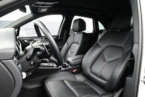 Chalk 2024 Porsche Macan Macan
