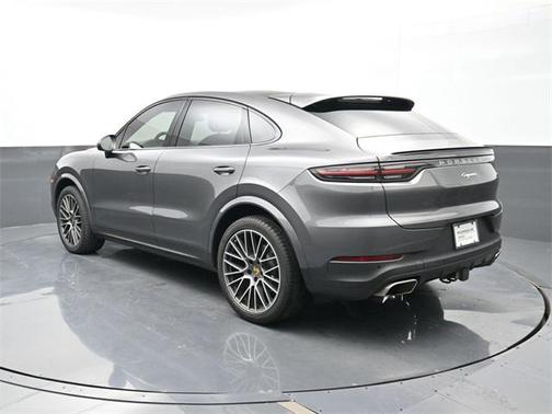 2021 Porsche Cayenne Base (Tiptronic)