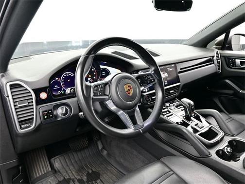 2021 Porsche Cayenne Base (Tiptronic)