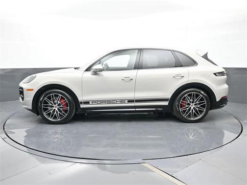 2026 Porsche Cayenne GTS