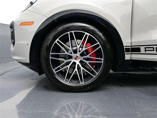 2026 Porsche Cayenne GTS
