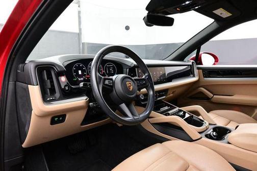 Carmine Red 2024 Porsche Cayenne Cayenne