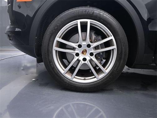 2019 Porsche Cayenne Base