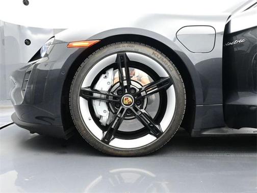 2024 Porsche Taycan 4S