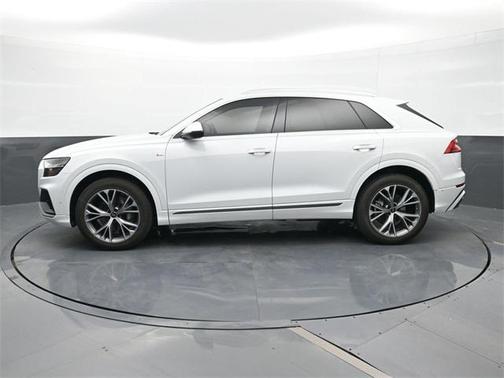 2023 Audi Q8 55 Premium Plus