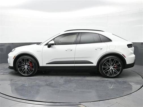 2025 Porsche Macan 4S