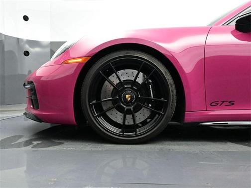 2023 Porsche 911 Carrera GTS