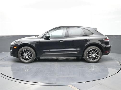 2022 Porsche Macan 