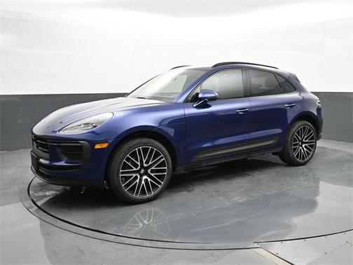 2022 Porsche Macan Base