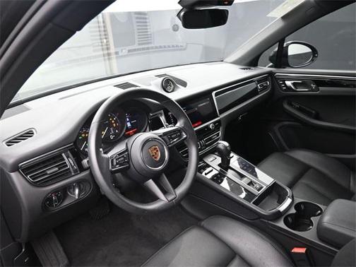 2023 Porsche Macan