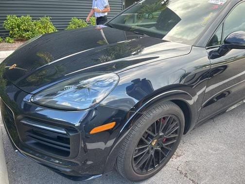 2022 Porsche Cayenne GTS