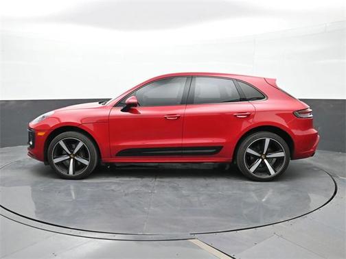 2022 Porsche Macan Base