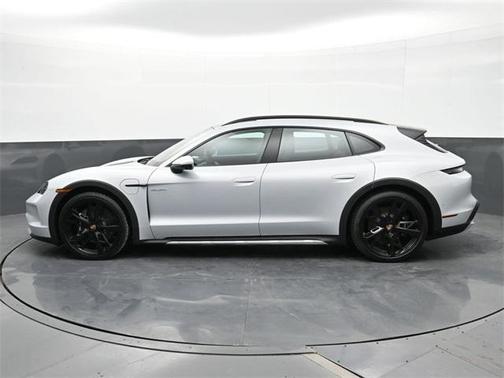2025 Porsche Taycan 4
