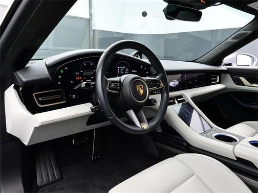 2022 Porsche Taycan Turbo S