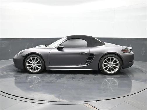 2021 Porsche 718 Boxster T