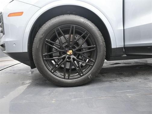 2024 Porsche Cayenne