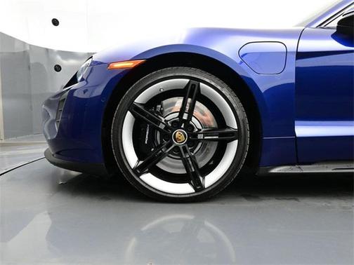 2024 Porsche Taycan GTS