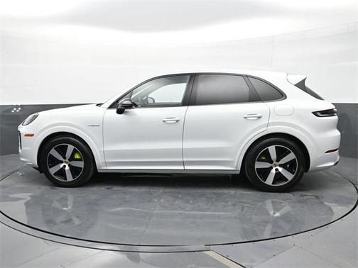 2024 Porsche Cayenne E-Hybrid S