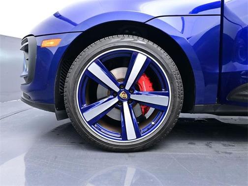 2023 Porsche Macan S