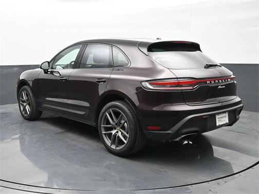 2023 Porsche Macan Base