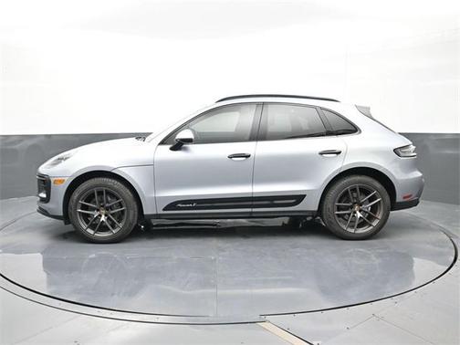 2023 Porsche Macan T