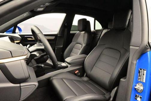 Lugano Blue 2026 Porsche Macan Macan Electric GTS