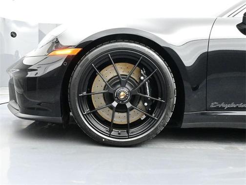 2026 Porsche 911 Carrera 4 GTS