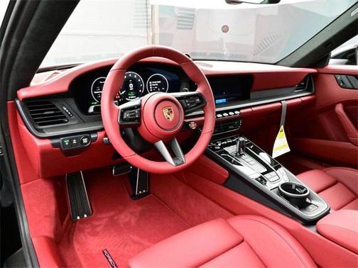 2026 Porsche 911 Carrera 4 GTS